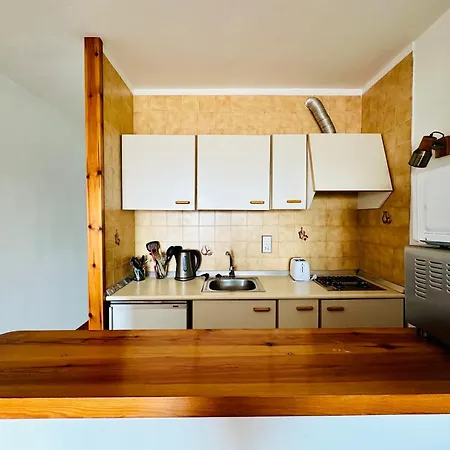 Global Immo 1027 Lägenhet