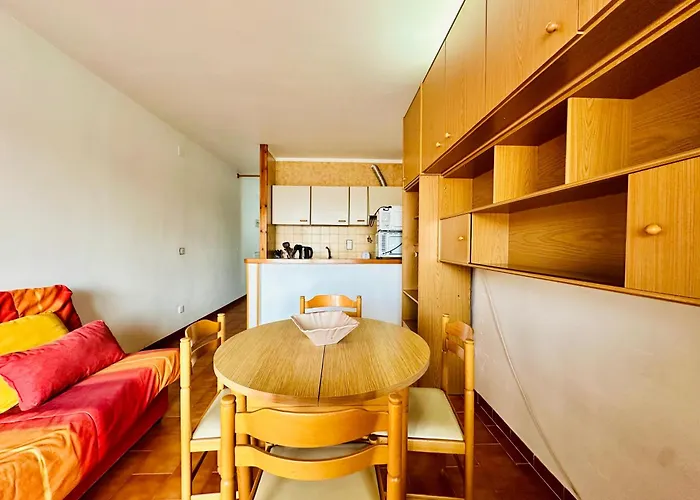 Global Immo 1027 Apartman *